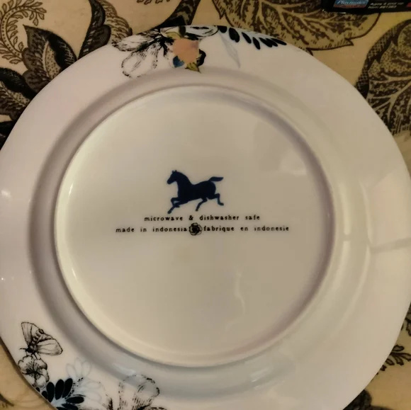 4 Retired Anthropologie Carousel Horse Plates - Picture 7 of 9